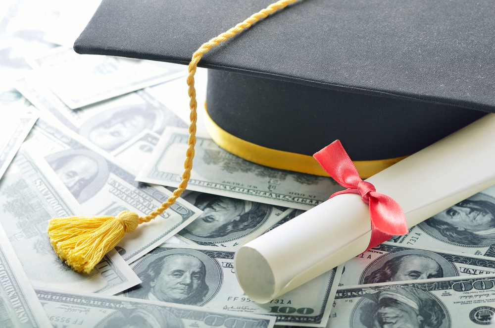 Funding for Students: A Brief Guide to Paying for Your Education